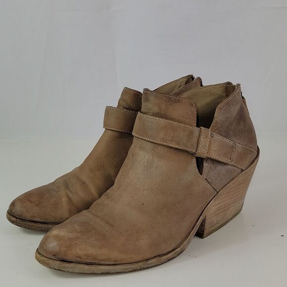 Eileen Fisher Ives Tumbled Nubuck Leather Bootie - Picture 7 of 15